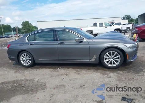 2016 BMW 740I из США, поврежденный, VIN WBA7E2C56GG504523